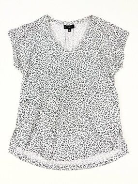 Bobeau White Animal Print Blouse Size V-Neck Roll Tab Sleeve Casual Chic T-shirt
